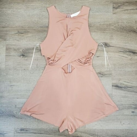 ASTR the Label Pink Cutout Romper Size Small Criss cross Sleeveless Balletcore - Picture 4 of 11